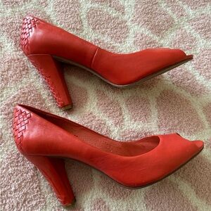 Elliott Lucca Woven Leather Peep Toe Pump Orange Women's sz 8
